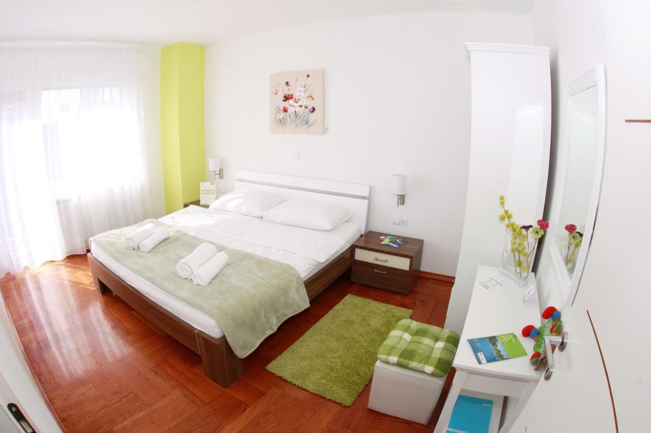Apartmani Nova カルロヴァッツ エクステリア 写真