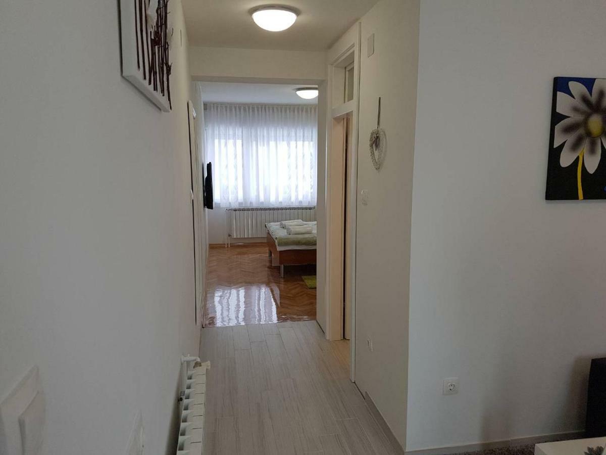 Apartmani Nova カルロヴァッツ エクステリア 写真