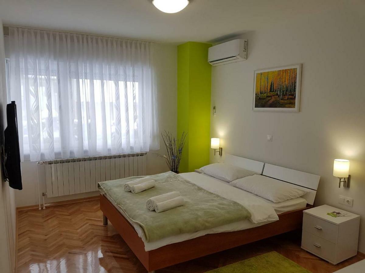 Apartmani Nova カルロヴァッツ エクステリア 写真